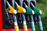 原油交易提醒：国际油价昨日反弹 两因素或继续限制油价