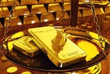 黄金期货实时行情：黄金期货小幅收高 重回1700美元上方