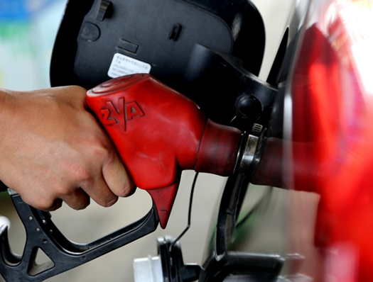 12月3日油价预计将大幅下调 油价调整最新消息
