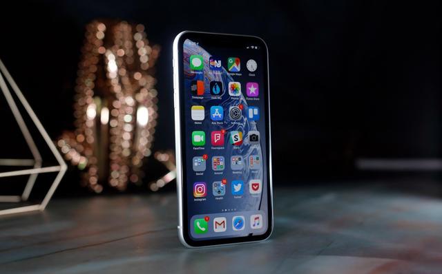 iPhone SE 4将升级为刘海屏！苹果手机迈入新纪元！